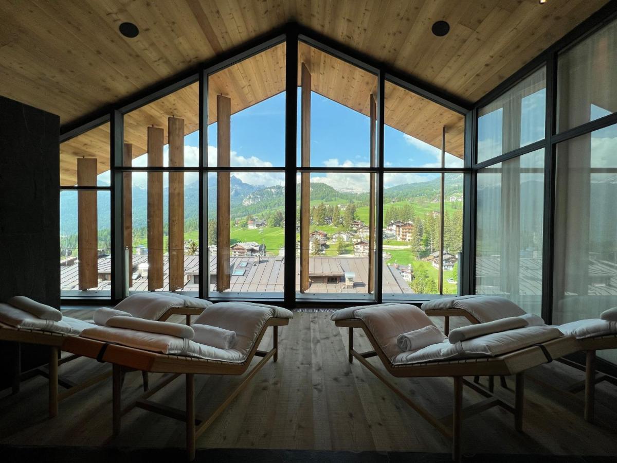 Hotel De Len Кортина д'Ампецо Екстериор снимка