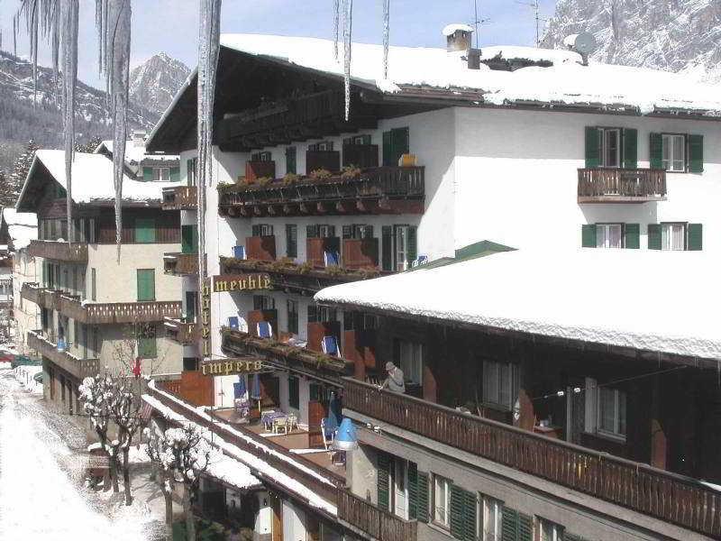 Hotel De Len Кортина д'Ампецо Екстериор снимка