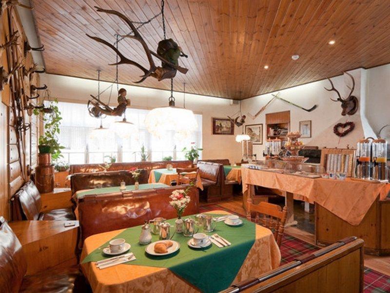 Hotel De Len Кортина д'Ампецо Екстериор снимка